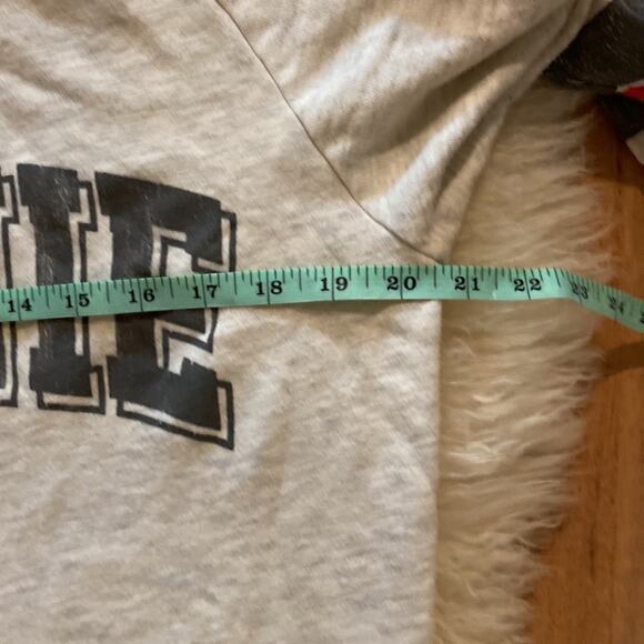 Disney Parks Minnie Mouse Pullover Varsity Sweatshirt Lightweight EUC Sz L - Picture 6 of 7